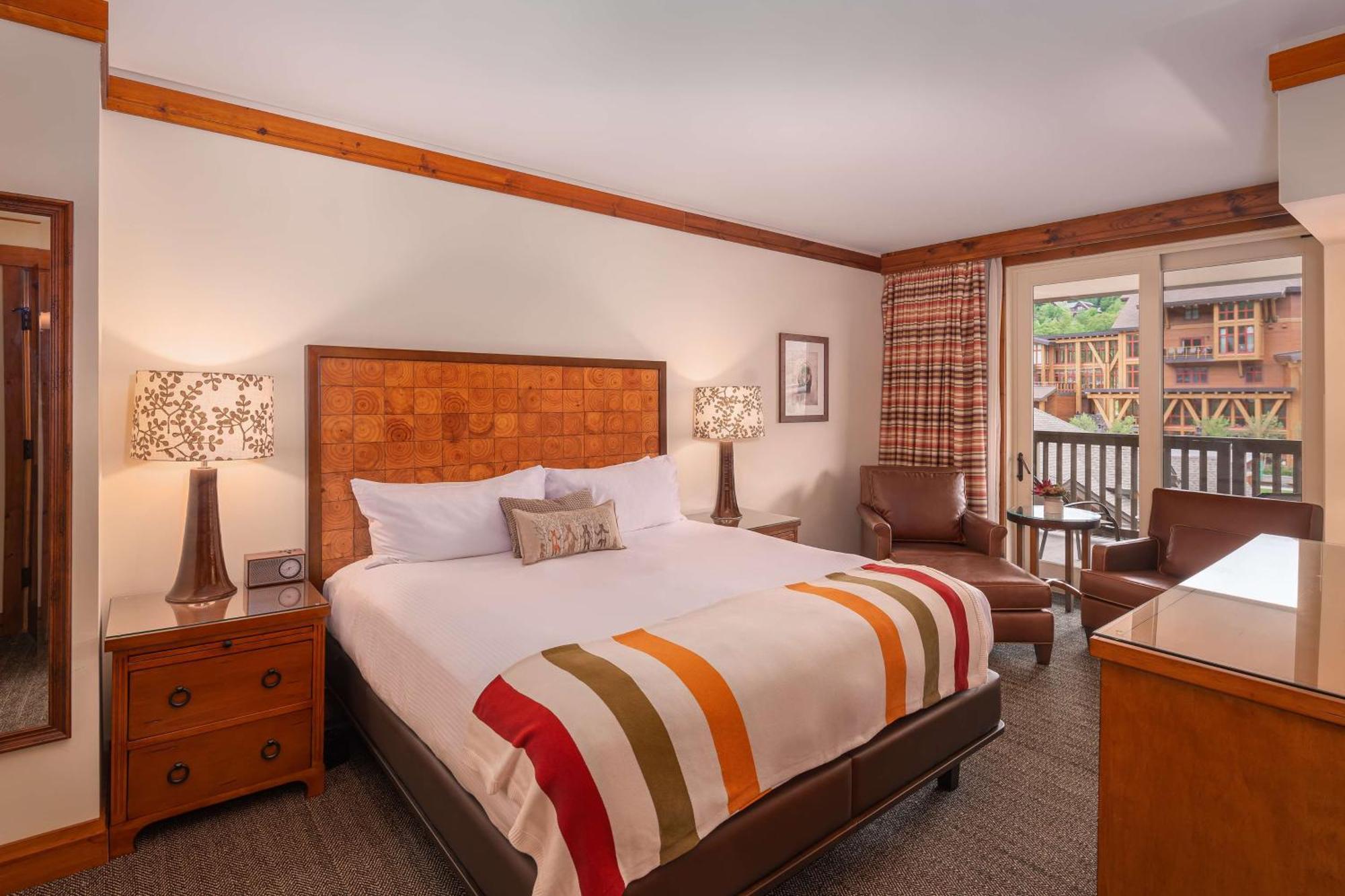 The Lodge At Spruce Peak, A Destination By Hyatt Residence Stowe Exterior photo