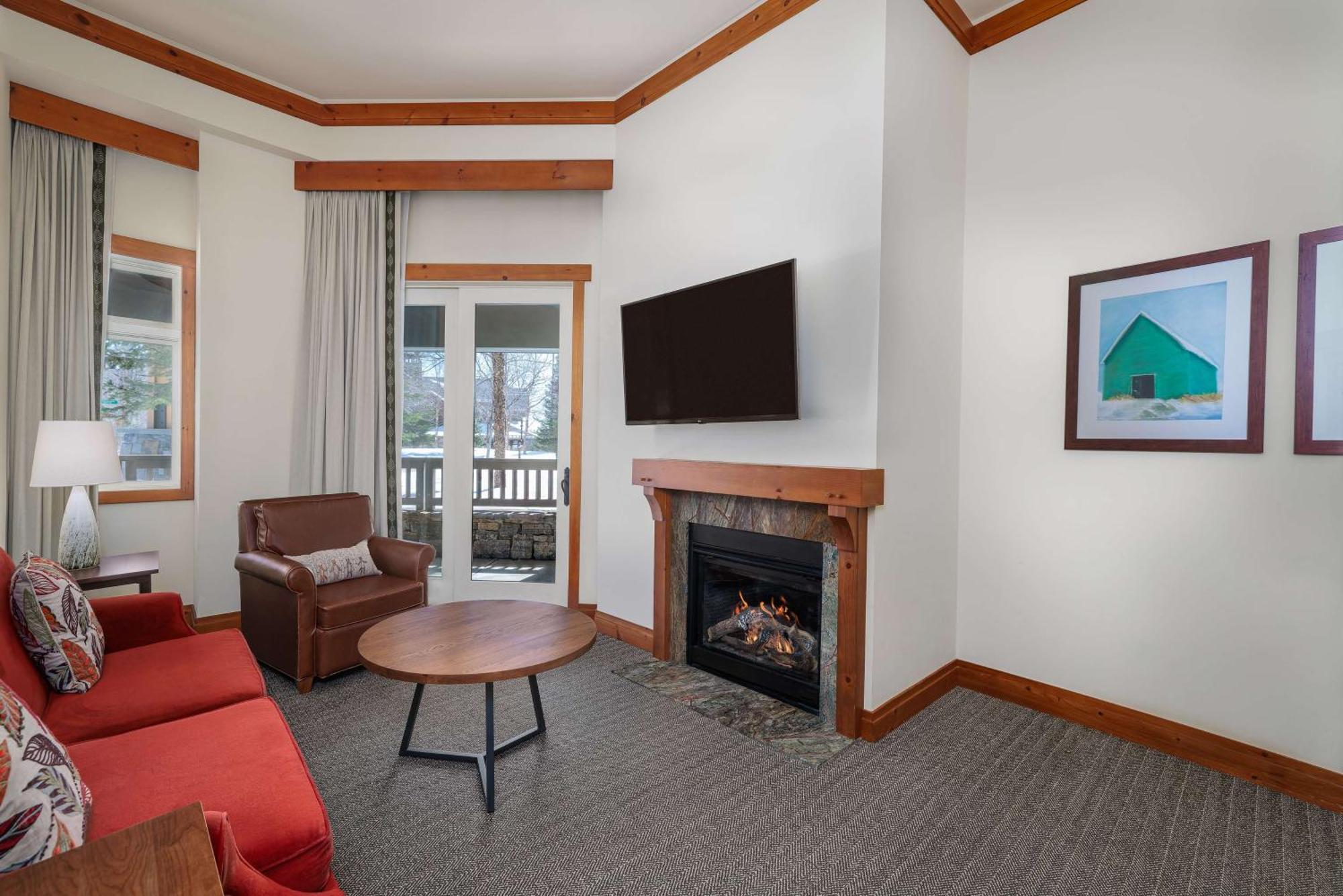 The Lodge At Spruce Peak, A Destination By Hyatt Residence Stowe Exterior photo