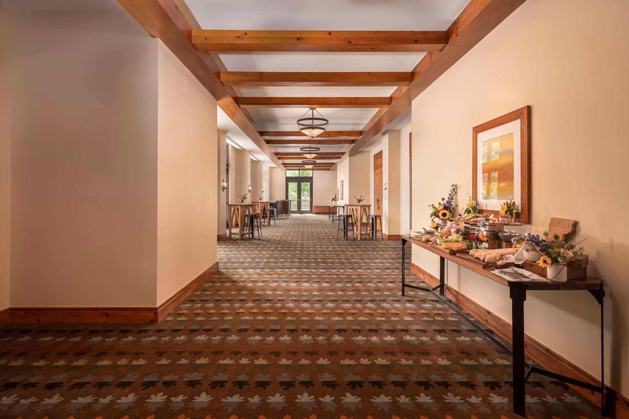 The Lodge At Spruce Peak, A Destination By Hyatt Residence Stowe Exterior photo