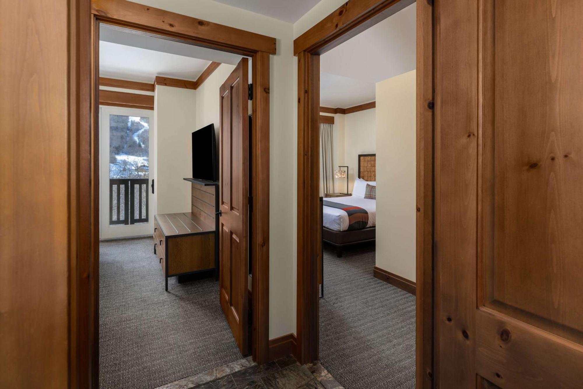 The Lodge At Spruce Peak, A Destination By Hyatt Residence Stowe Exterior photo