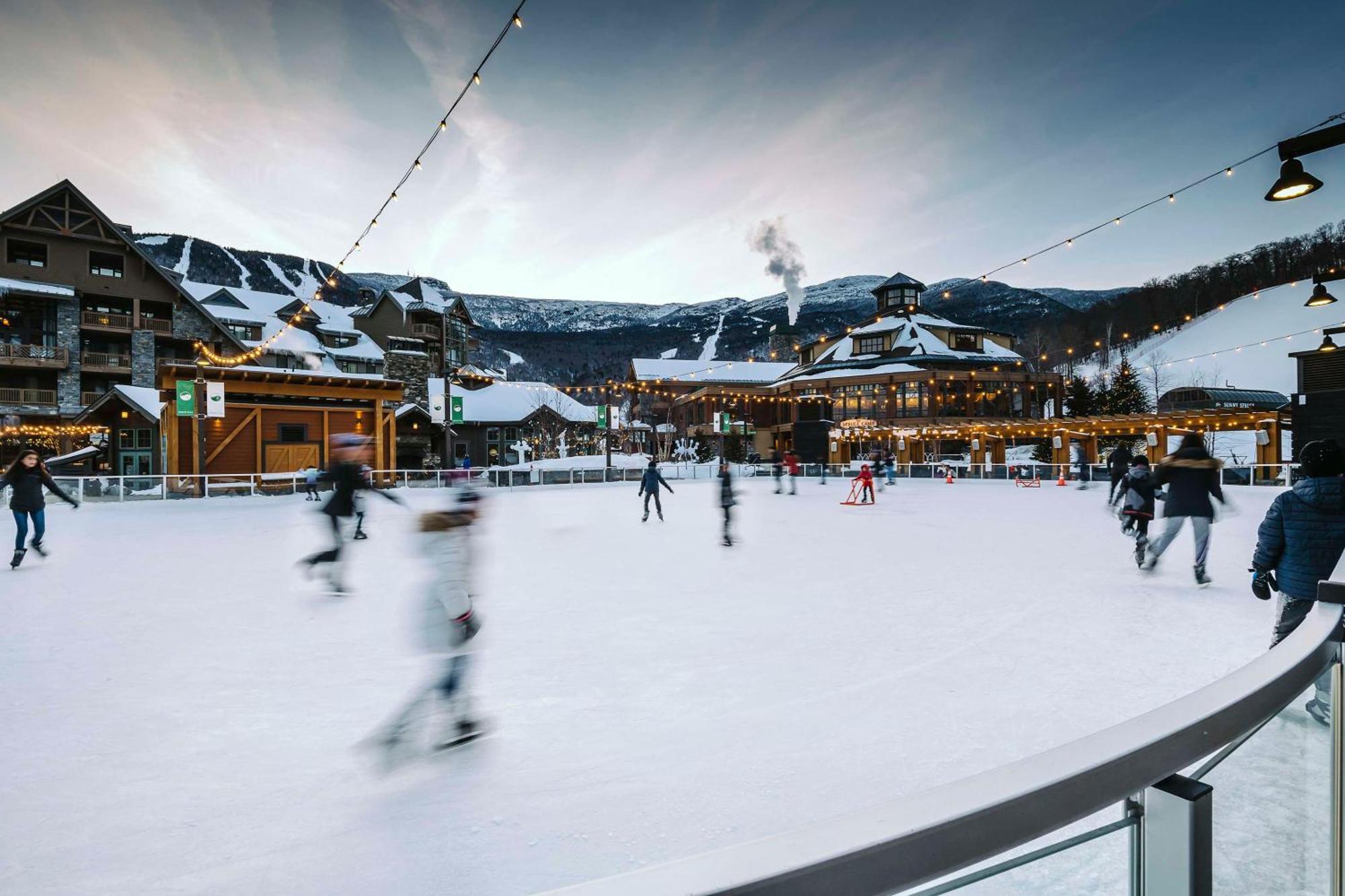 The Lodge At Spruce Peak, A Destination By Hyatt Residence Stowe Exterior photo