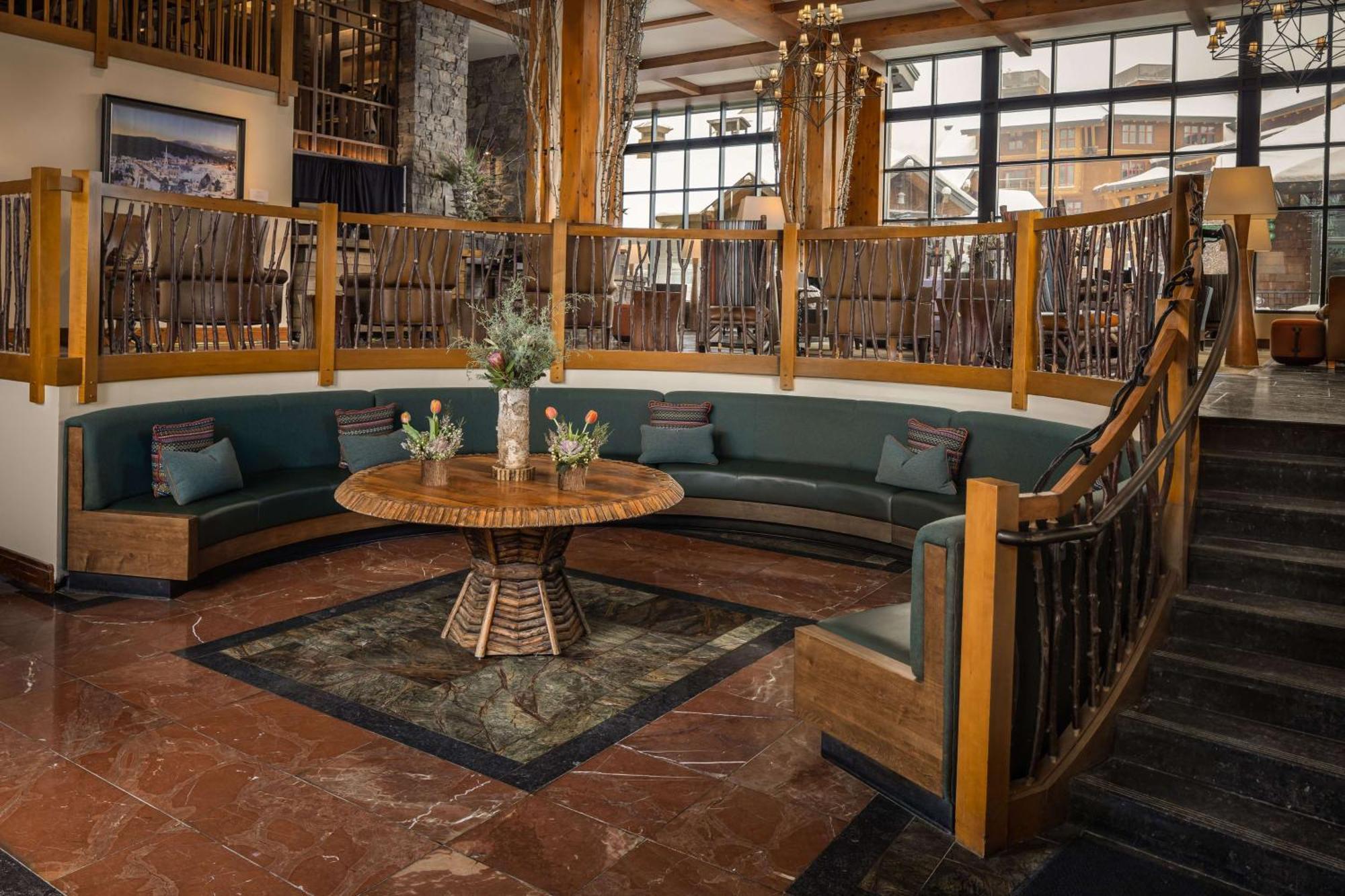 The Lodge At Spruce Peak, A Destination By Hyatt Residence Stowe Exterior photo